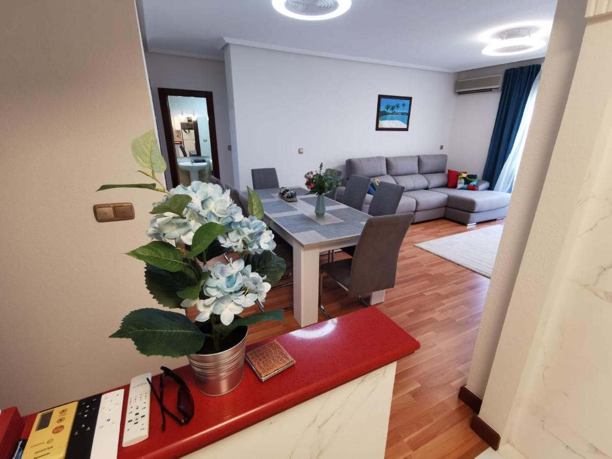 Bonita Apartamento Torrevieja Bagian luar foto